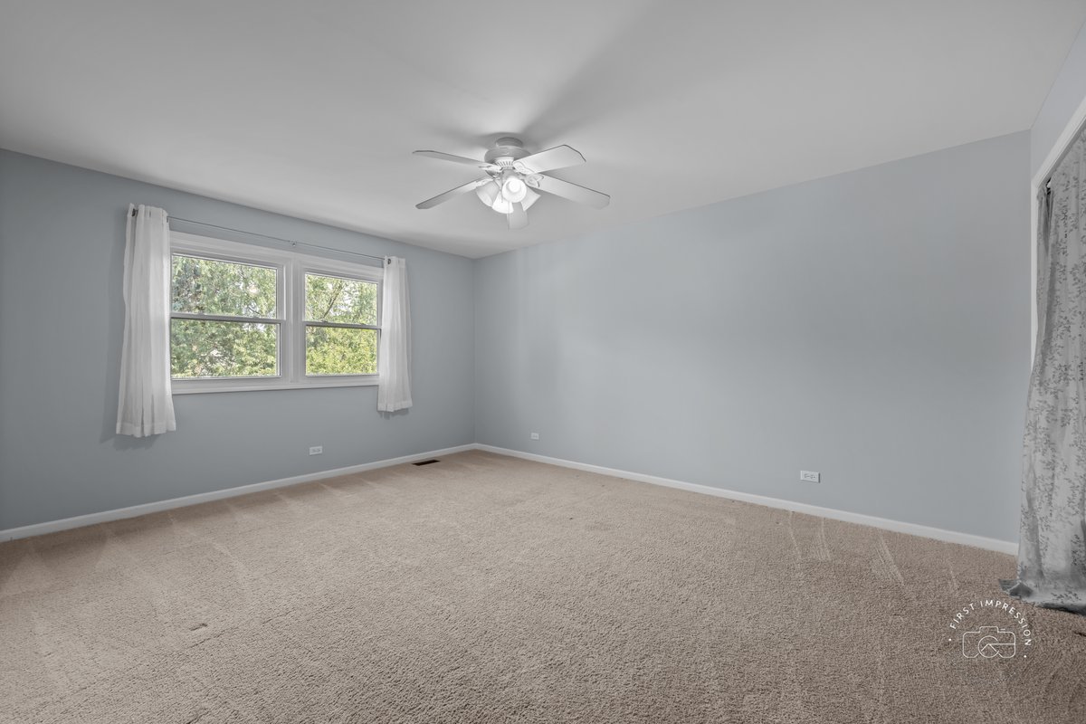 342 Dilorenzo Drive, Naperville, IL 60565