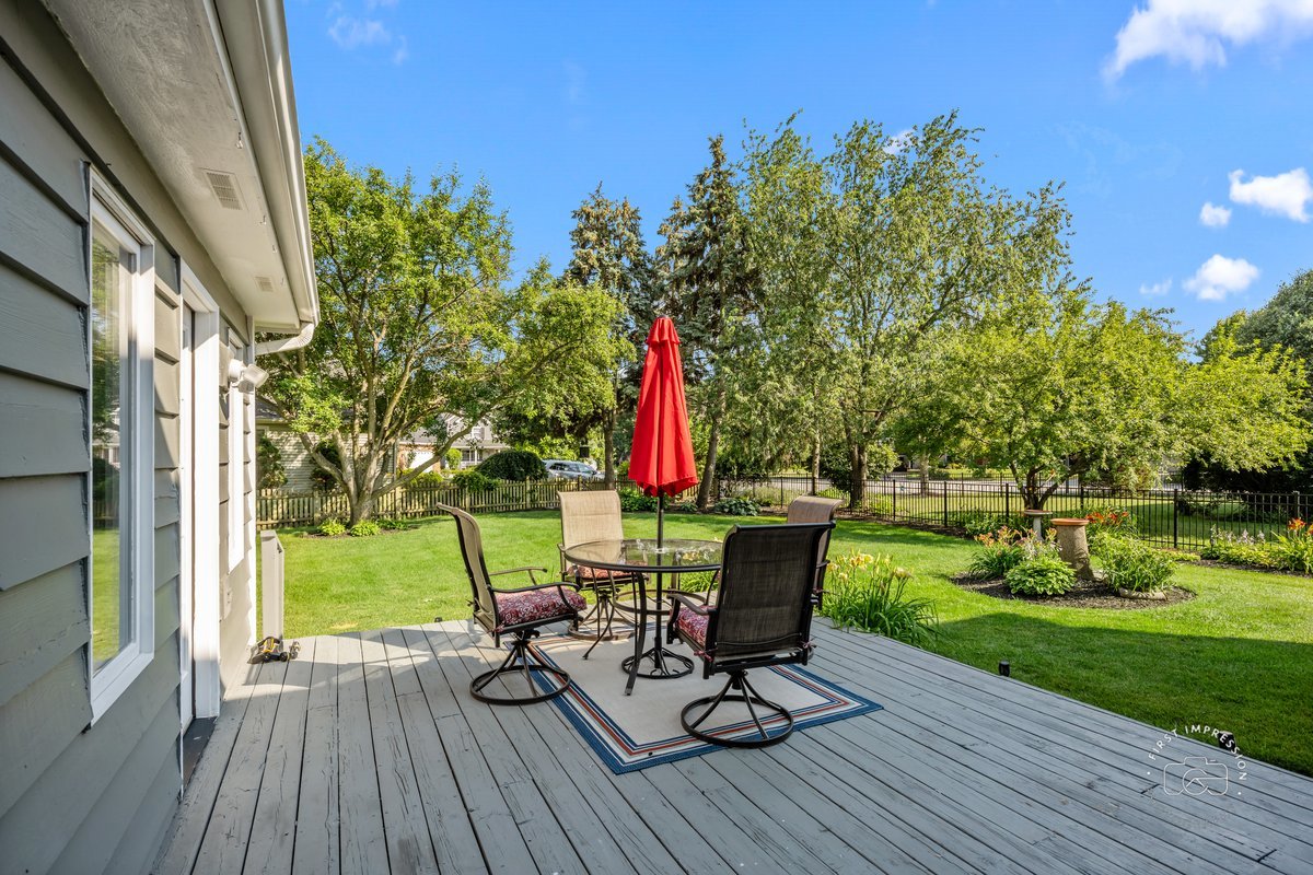 342 Dilorenzo Drive, Naperville, IL 60565