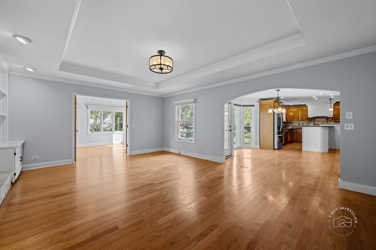 342 Dilorenzo Drive, Naperville, IL 60565