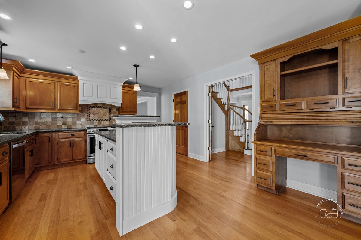 342 Dilorenzo Drive, Naperville, IL 60565