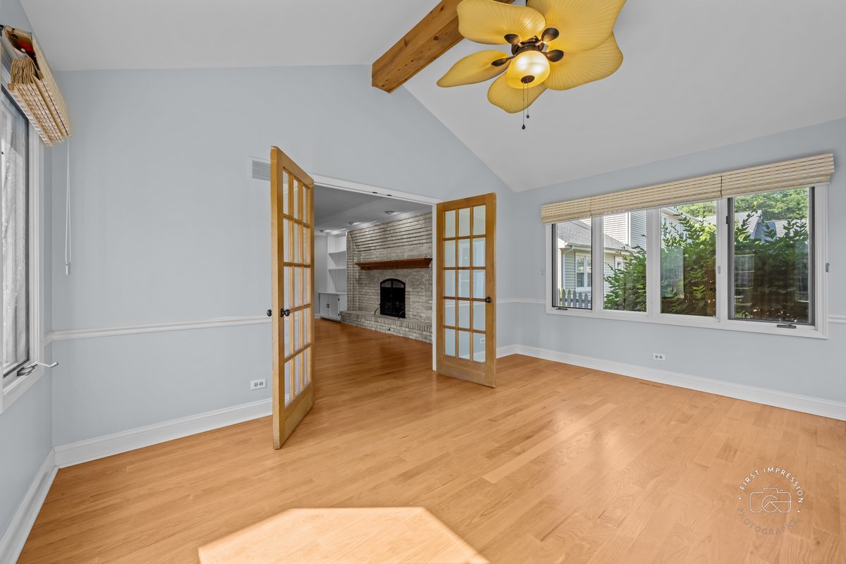 342 Dilorenzo Drive, Naperville, IL 60565