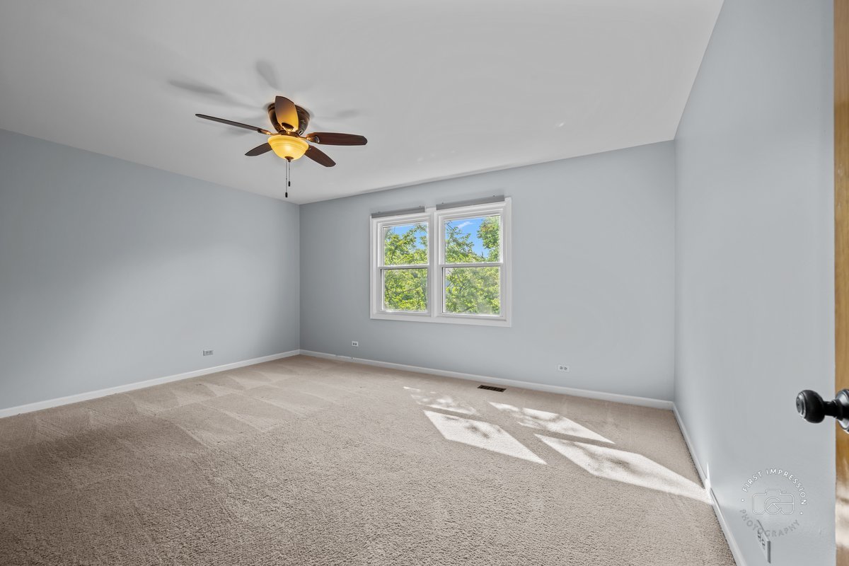 342 Dilorenzo Drive, Naperville, IL 60565