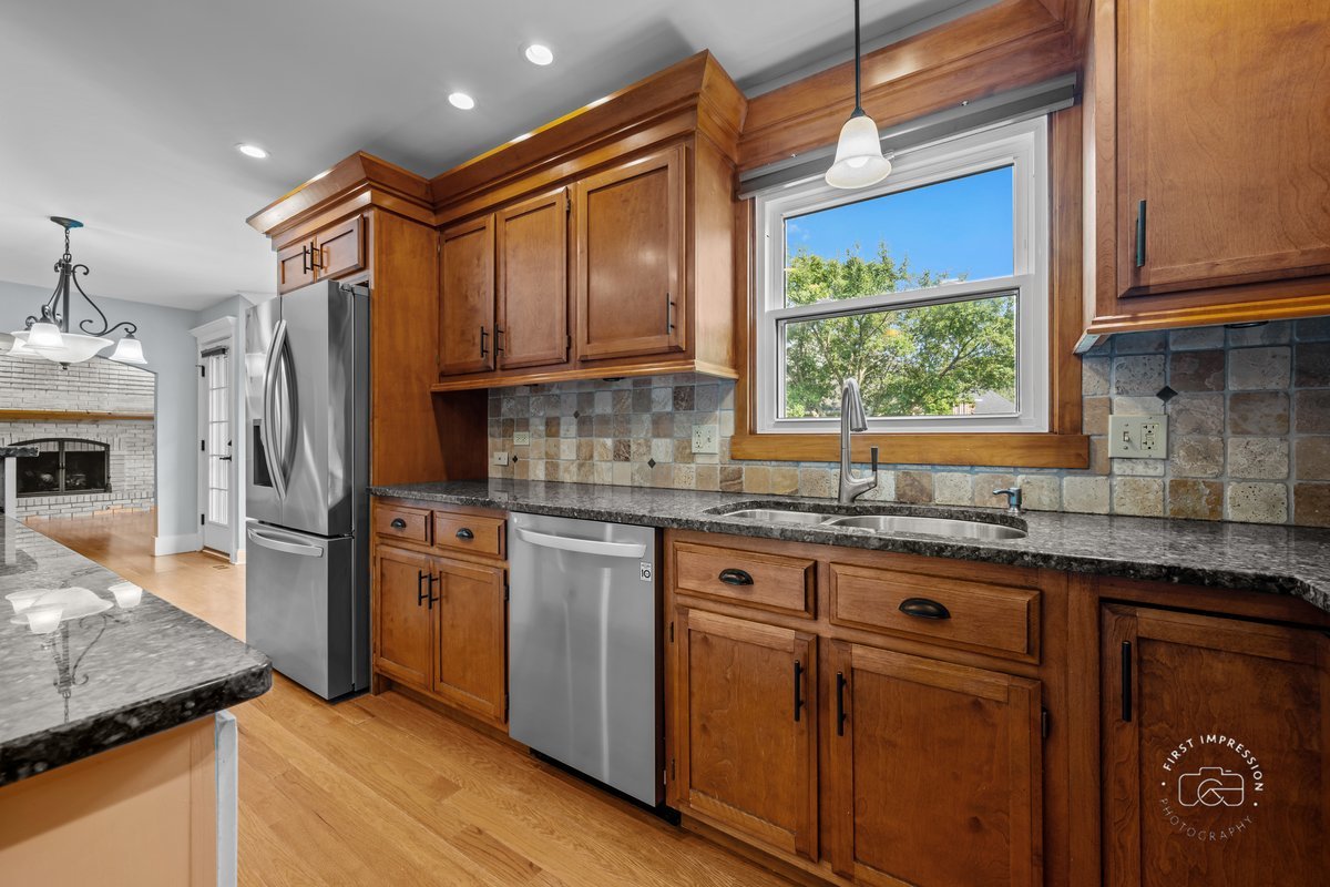 342 Dilorenzo Drive, Naperville, IL 60565