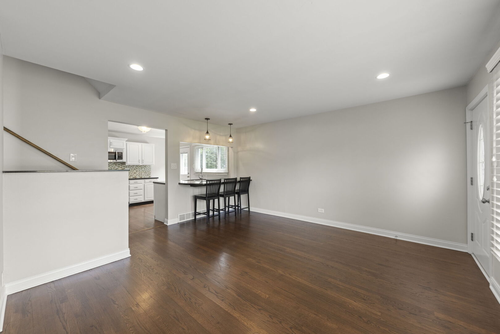 0S635 East Street, Winfield, IL 60190