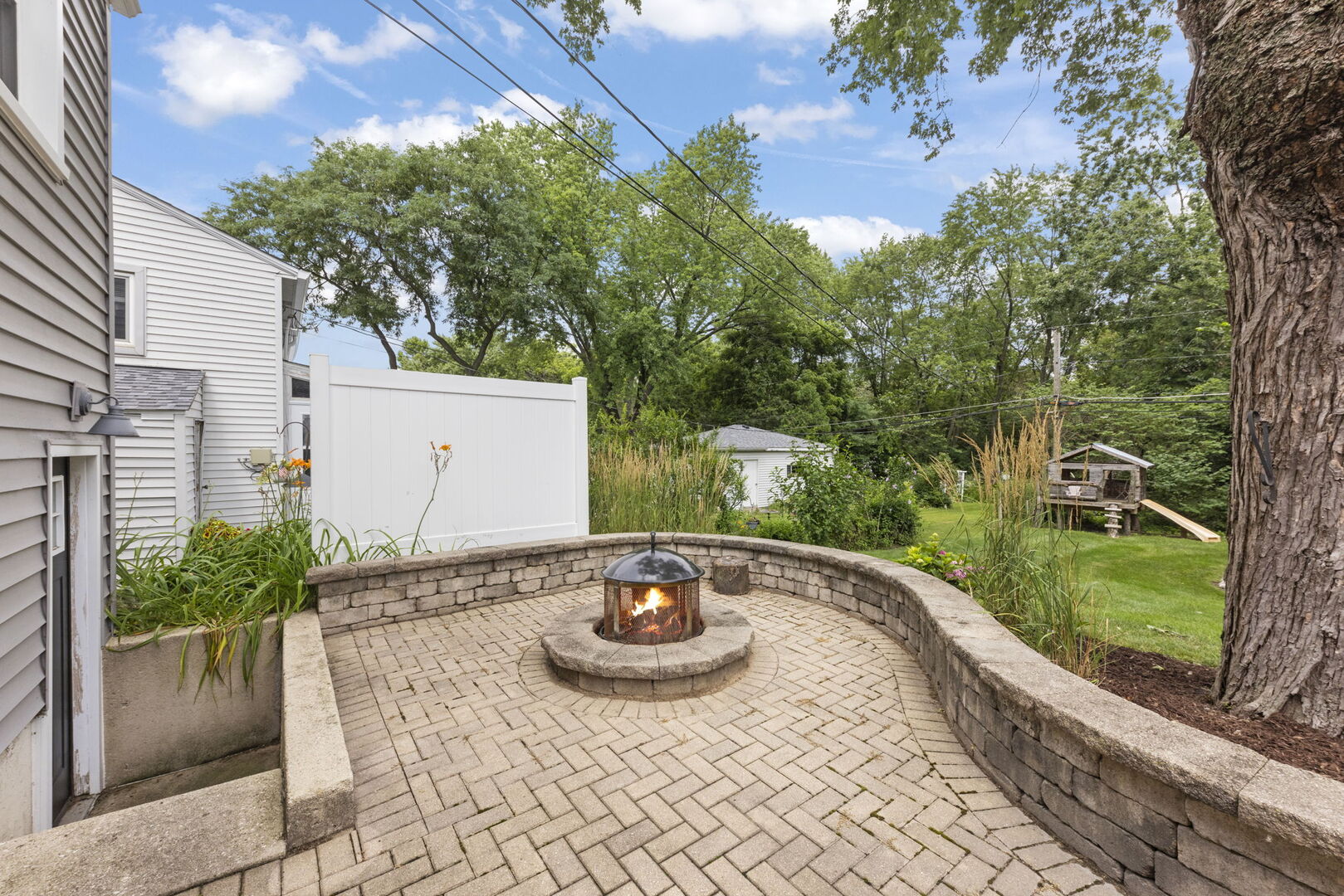 0S635 East Street, Winfield, IL 60190