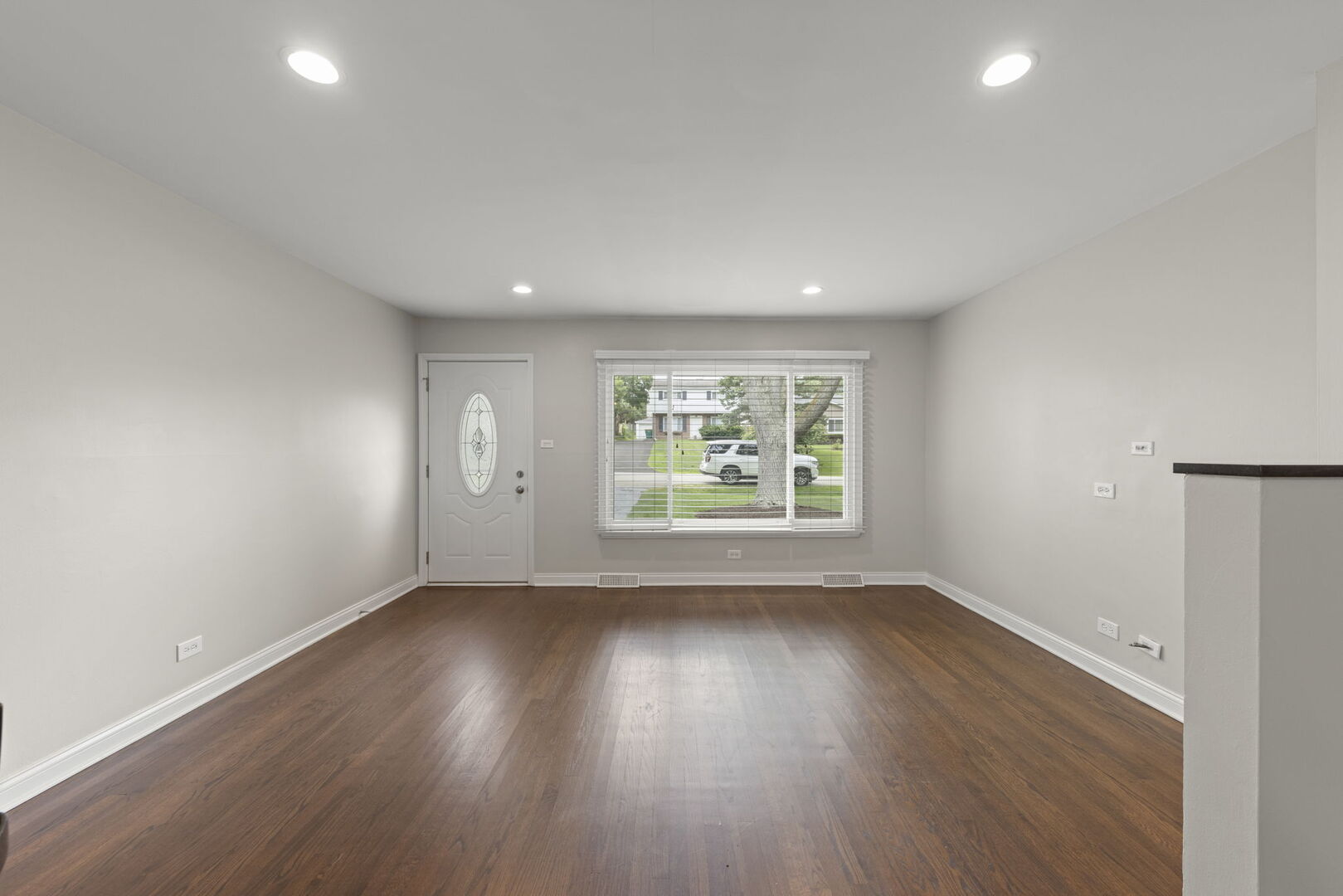 0S635 East Street, Winfield, IL 60190