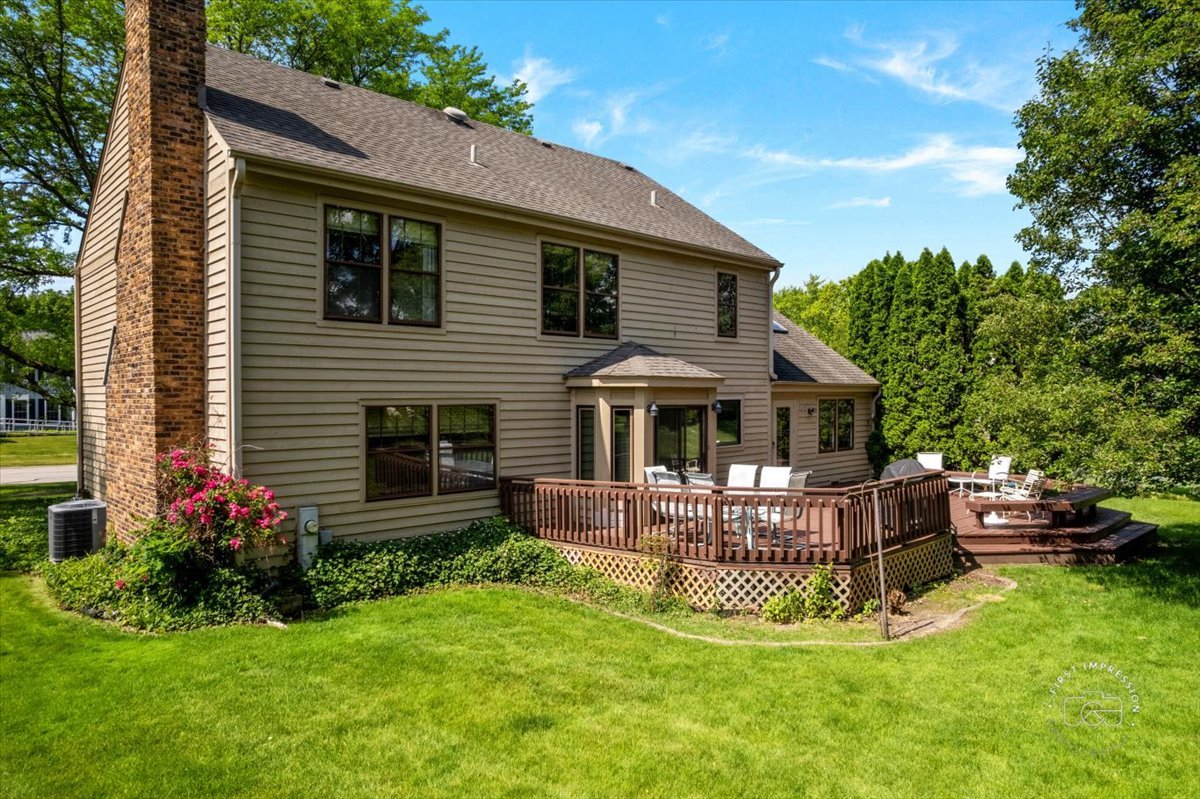 967 W Bauer Road, Naperville, IL 60563