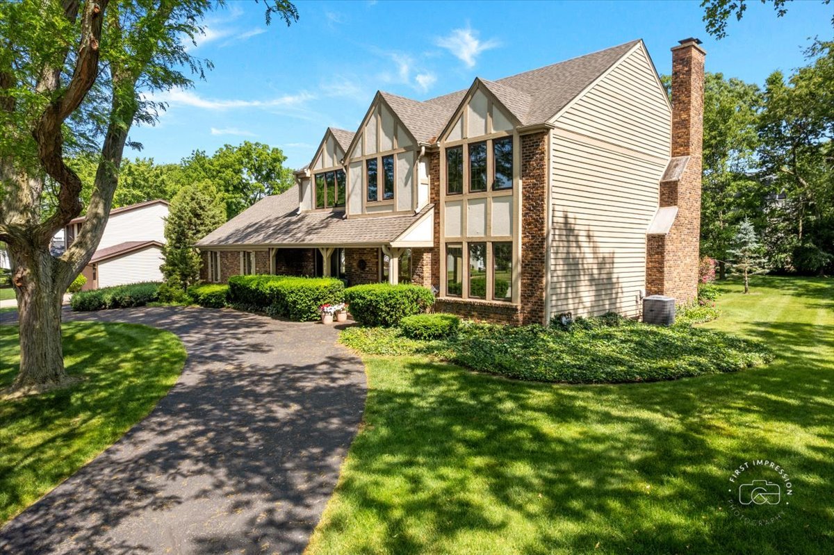 967 W Bauer Road, Naperville, IL 60563