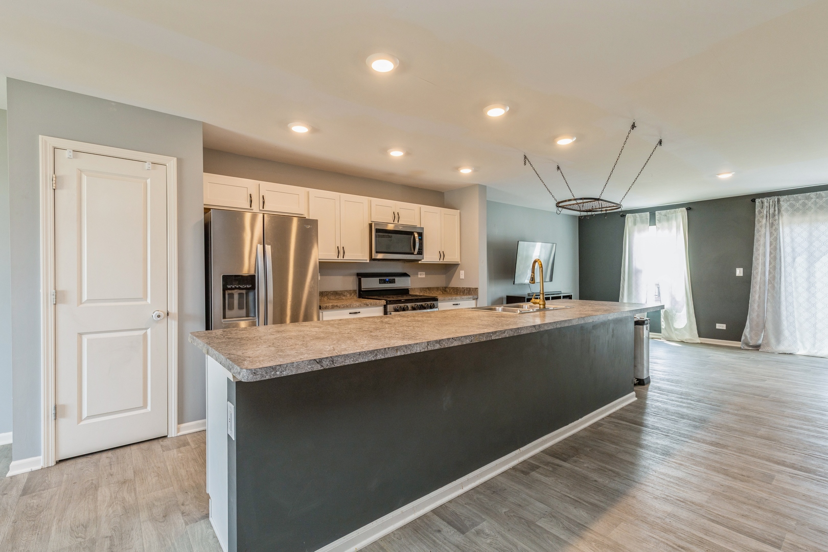 2459 Alison Avenue, Pingree Grove, IL 60140