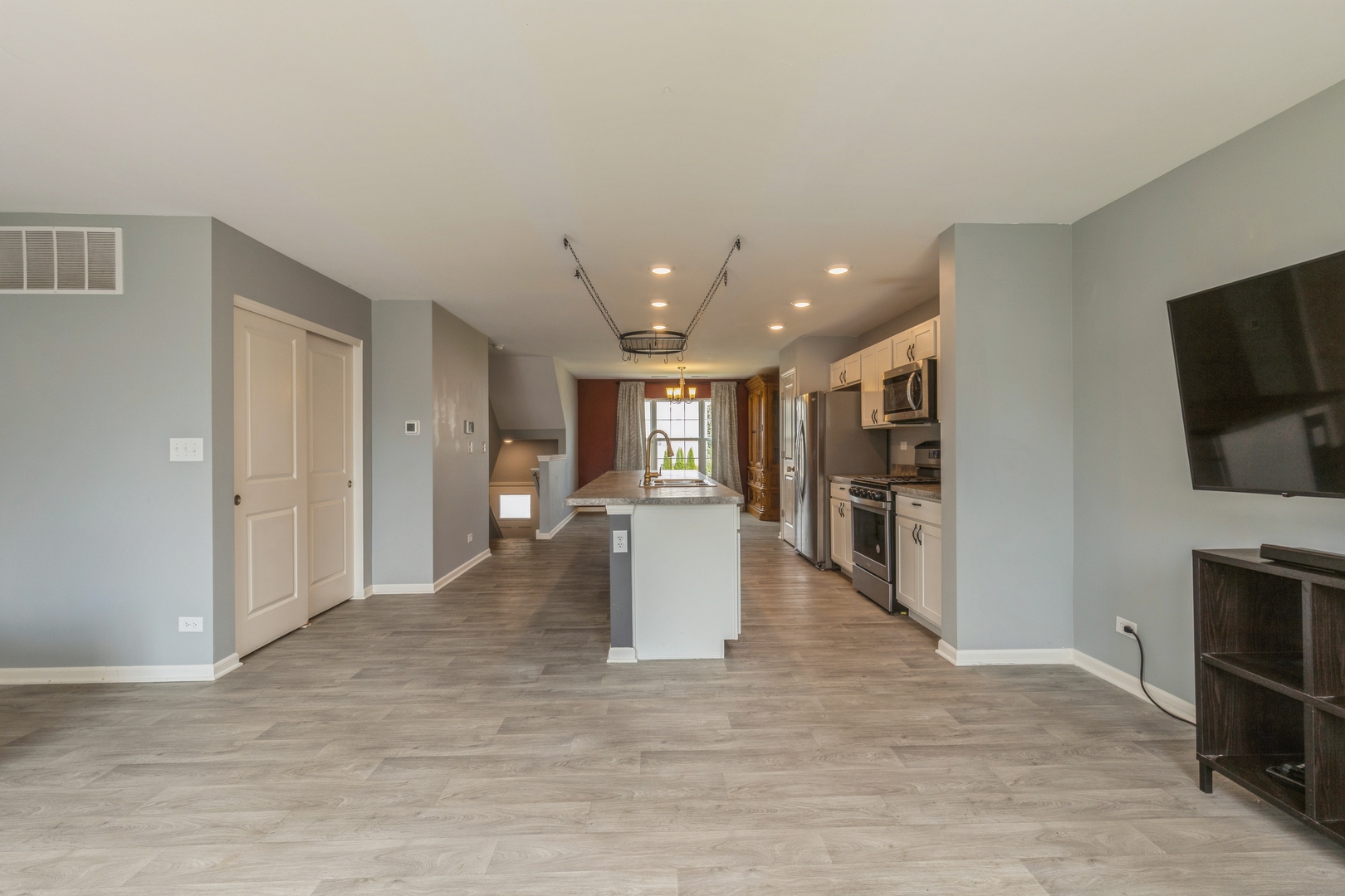 2459 Alison Avenue, Pingree Grove, IL 60140
