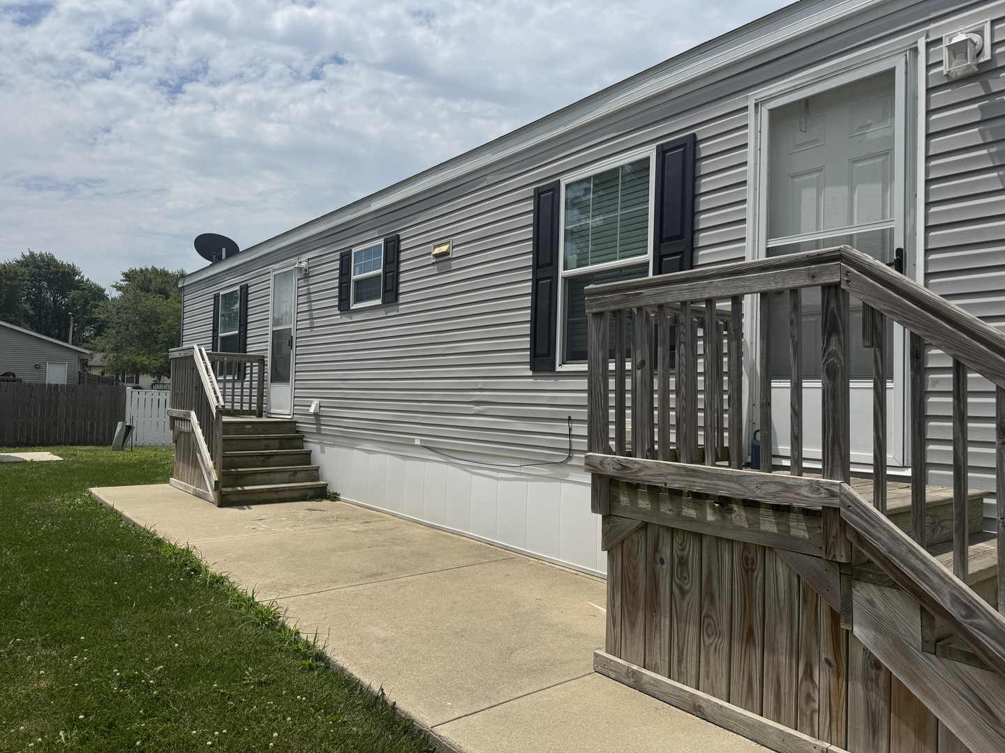 419 Highland Drive, Bloomington, IL 61704