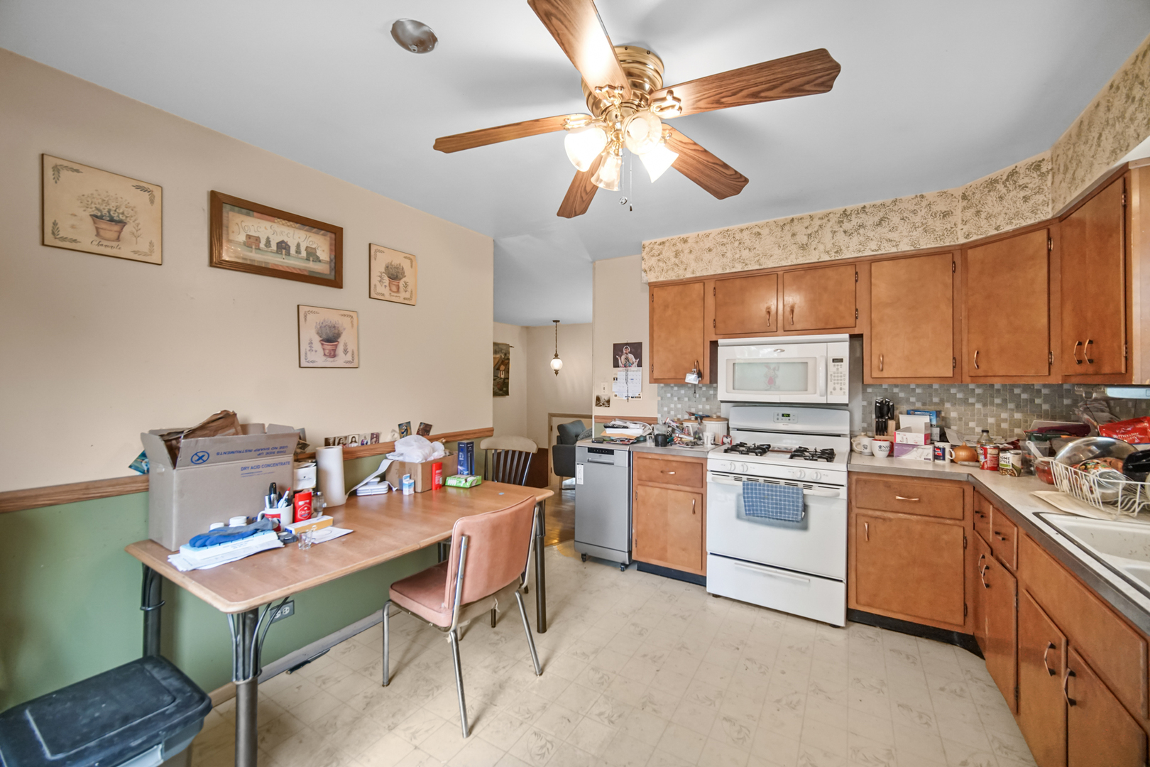 5826 Edward Drive, Oak Forest, IL 60452