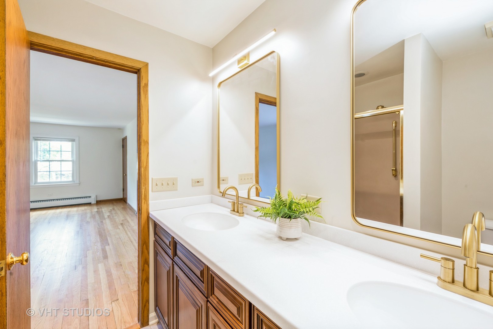 214 S Belmont Avenue, Arlington Heights, IL 60005