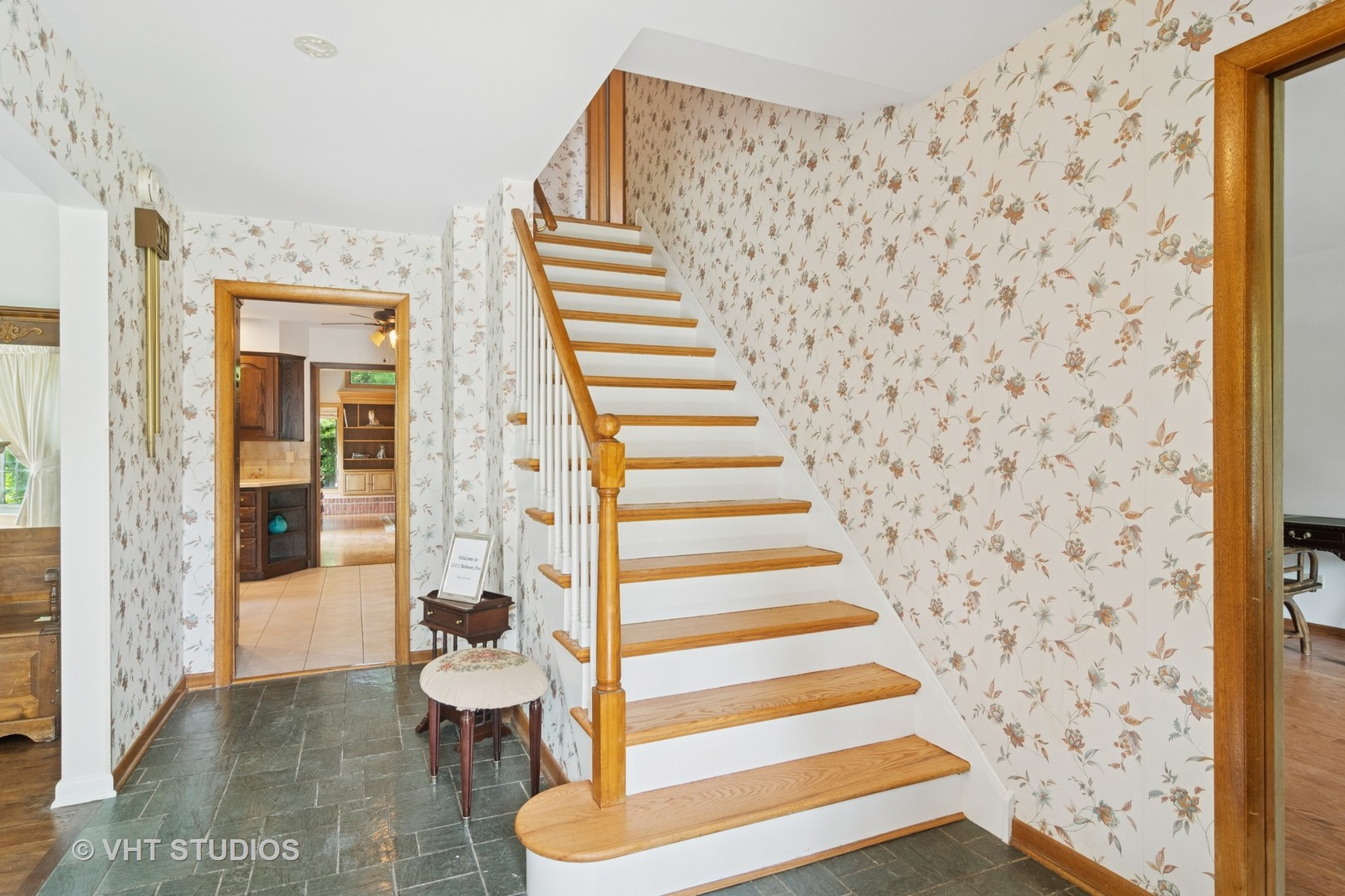 214 S Belmont Avenue, Arlington Heights, IL 60005