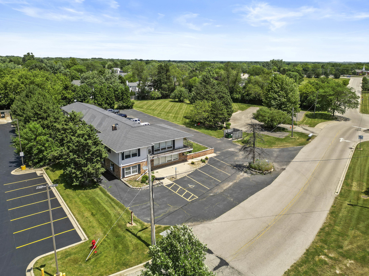 898 S Rand Road, Lake Zurich, IL 60047