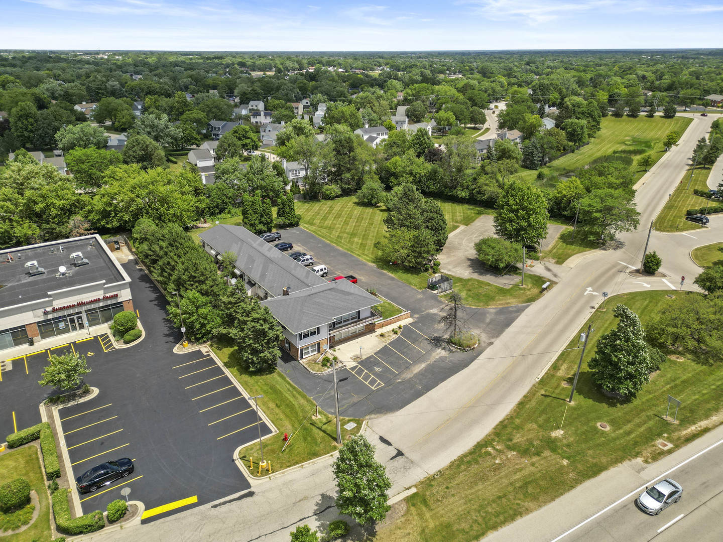 898 S Rand Road, Lake Zurich, IL 60047