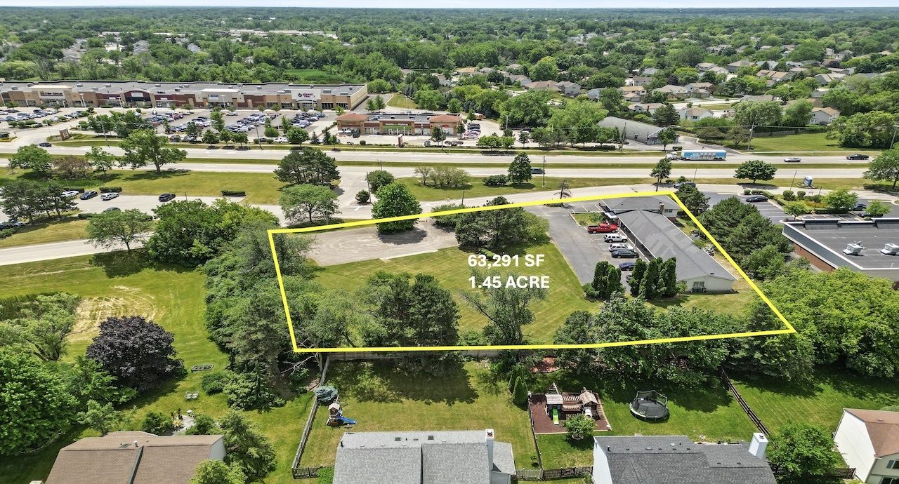 898 S Rand Road, Lake Zurich, IL 60047