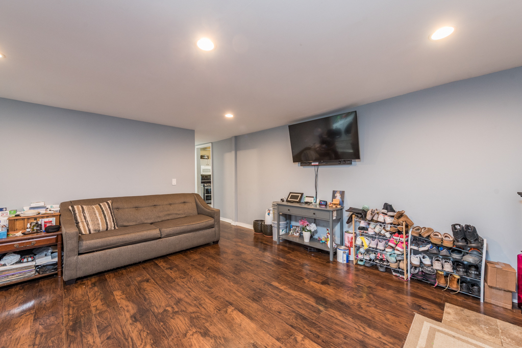 42478 N Lake Avenue, Antioch, IL 60002