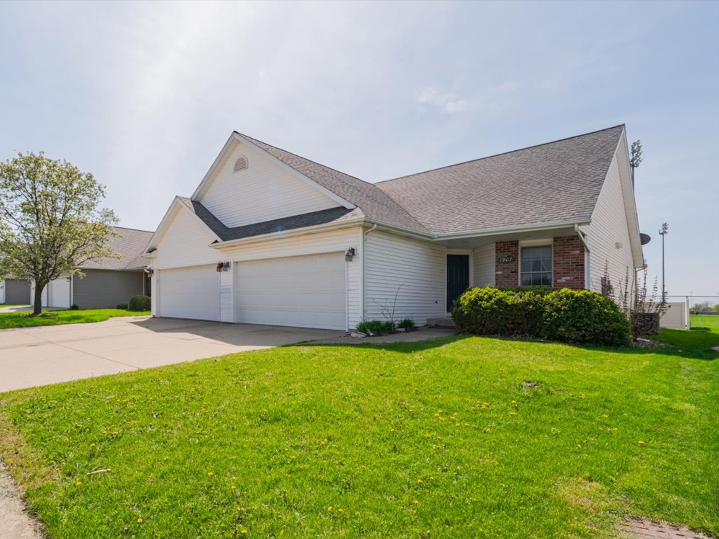 1907 Marina Drive, Normal, IL 61761