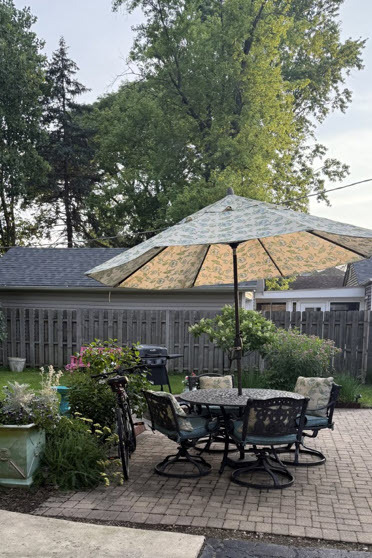 437 Longfellow Avenue, Deerfield, IL 60015