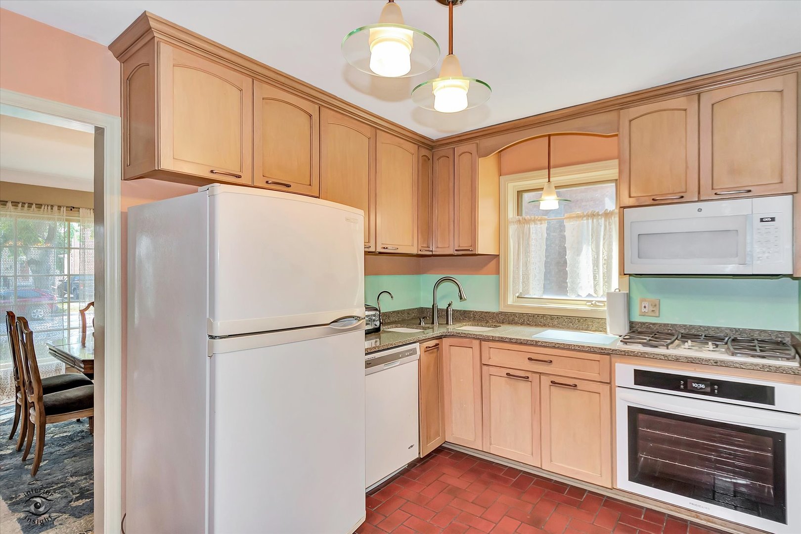 9406 S Leavitt Street, Chicago, IL 60643