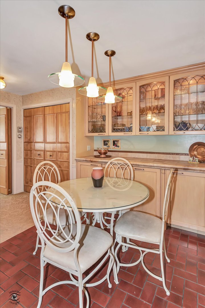 9406 S Leavitt Street, Chicago, IL 60643
