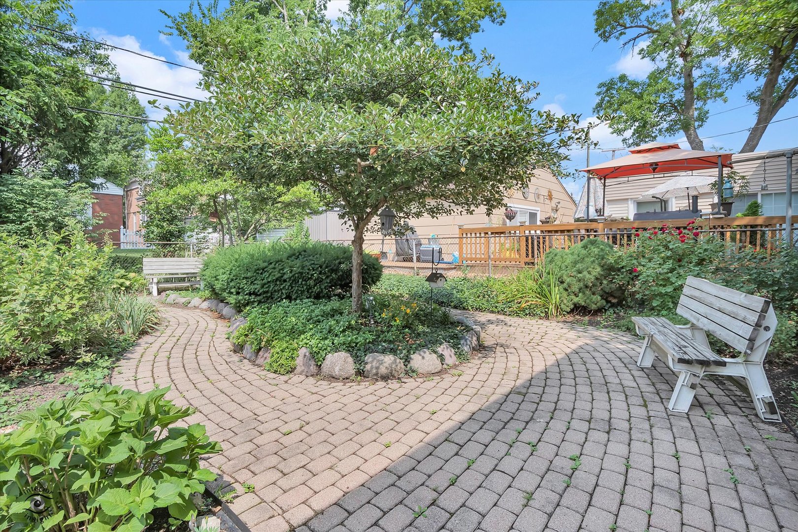 9406 S Leavitt Street, Chicago, IL 60643
