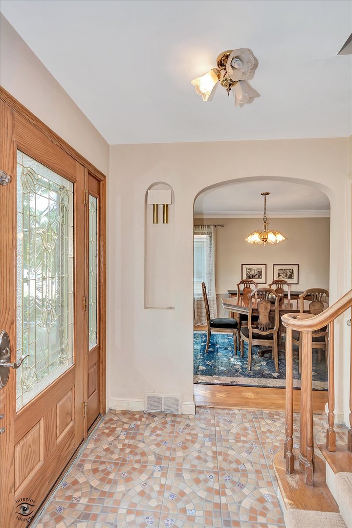 9406 S Leavitt Street, Chicago, IL 60643