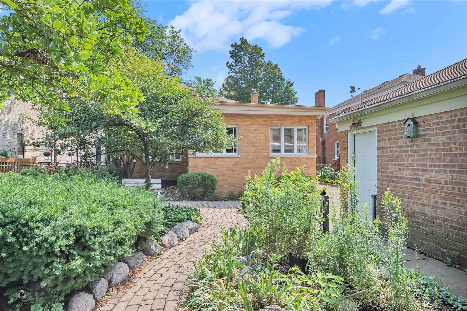 9406 S Leavitt Street, Chicago, IL 60643