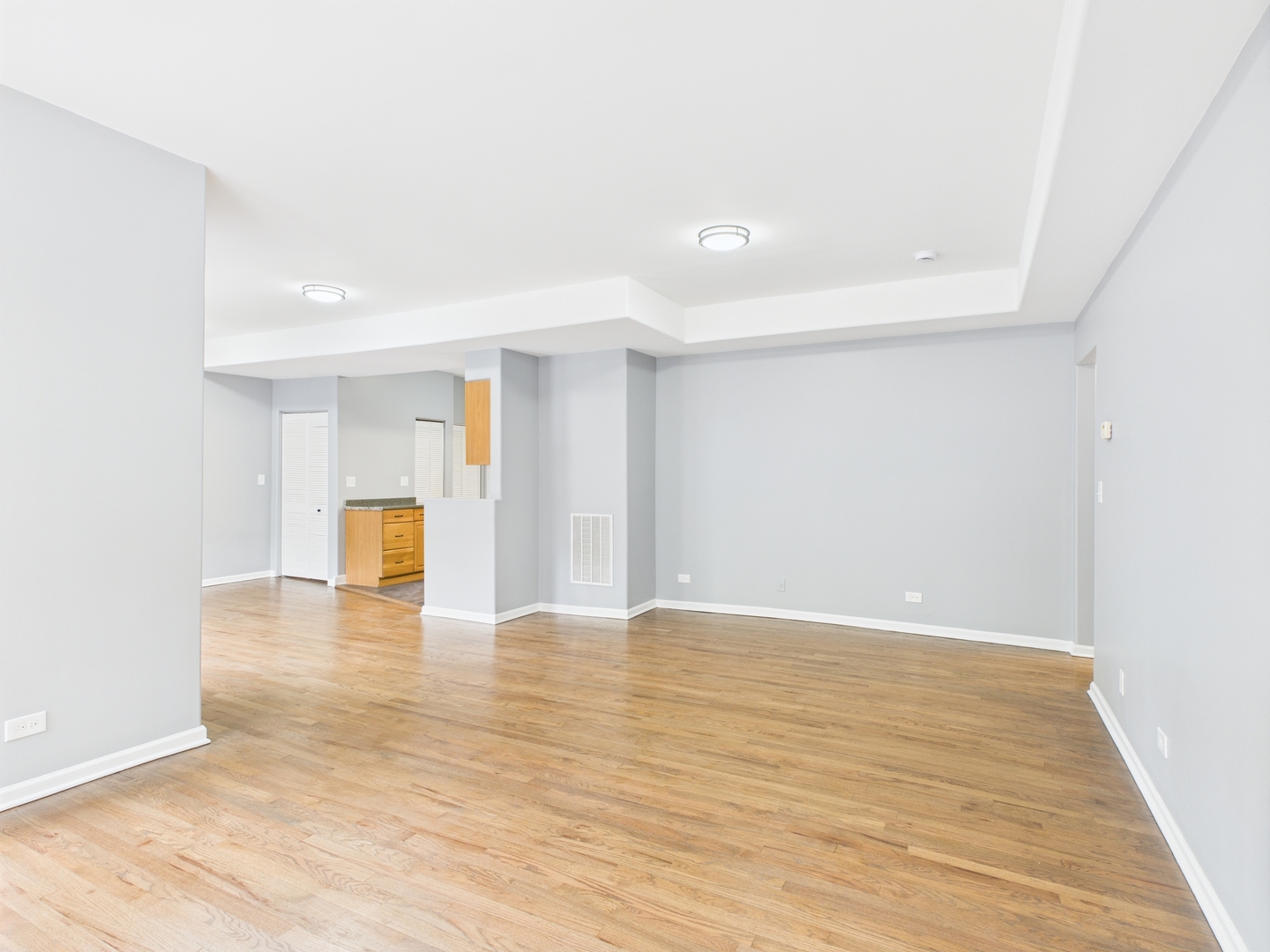 1729 E 67th Street #2E, Chicago, IL 60649
