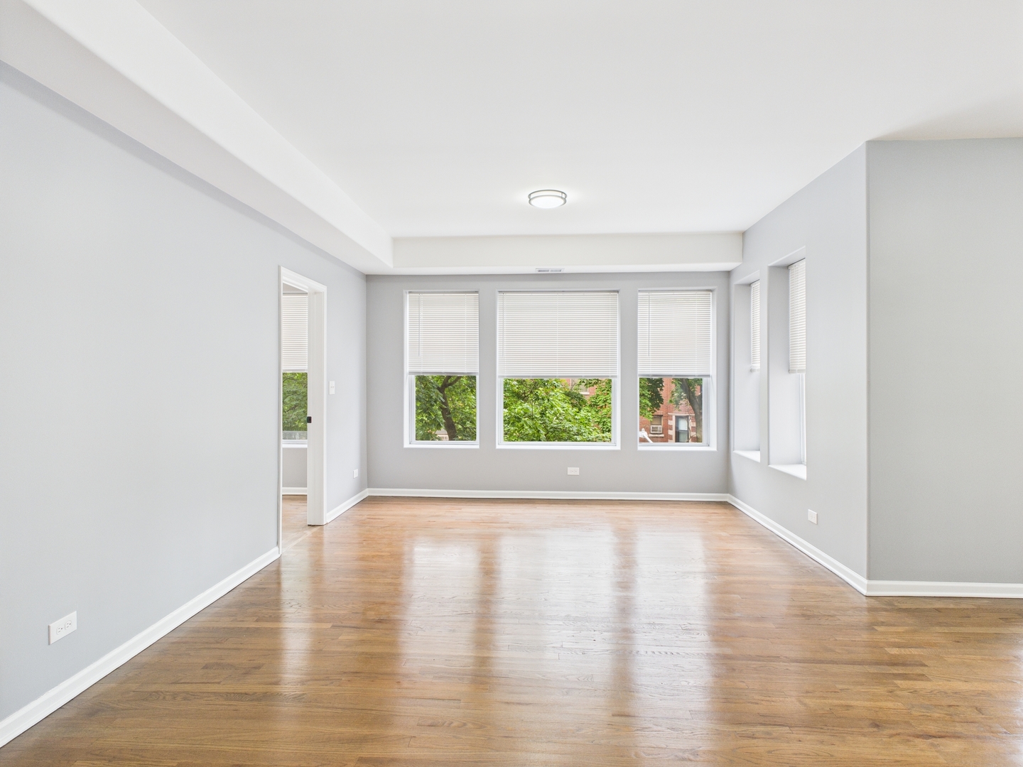1729 E 67th Street #2E, Chicago, IL 60649
