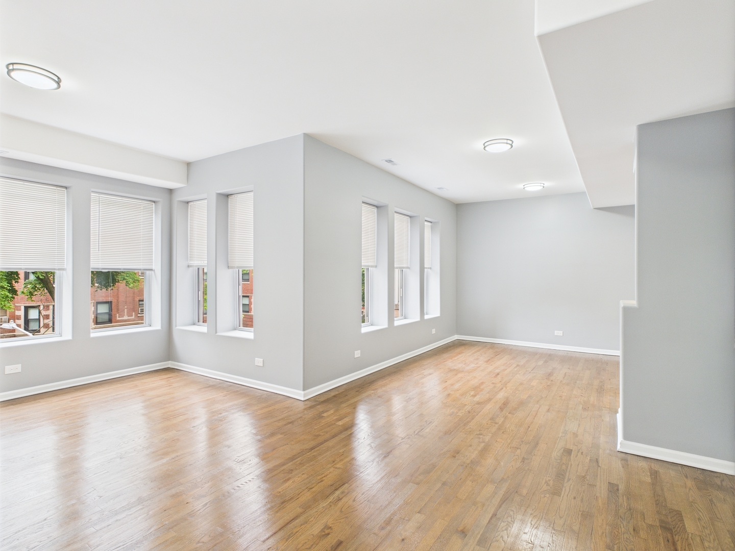 1729 E 67th Street #2E, Chicago, IL 60649