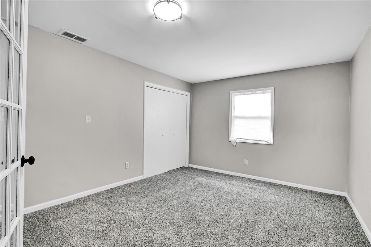 549 Allen Lane, University Park, IL 60484