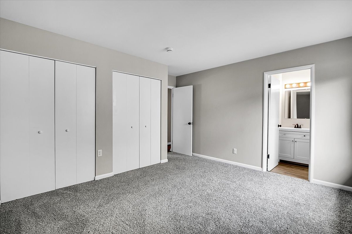 549 Allen Lane, University Park, IL 60484