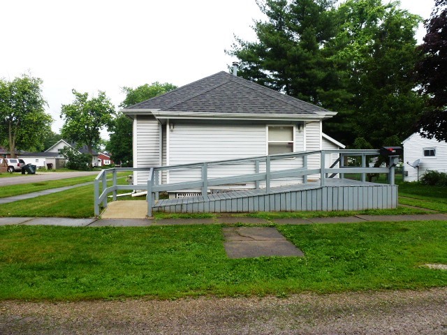 503 N Linden Street, Clinton, IL 61727