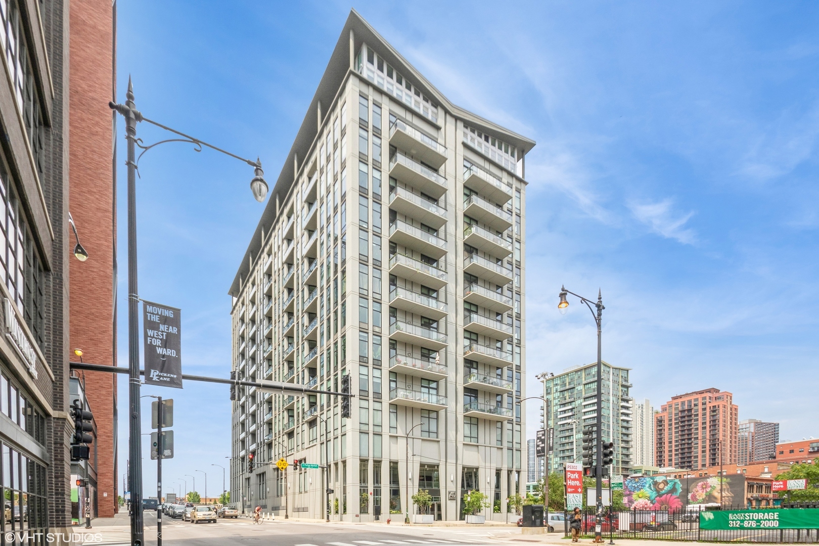 740 W Fulton Street #1202, Chicago, IL 60661