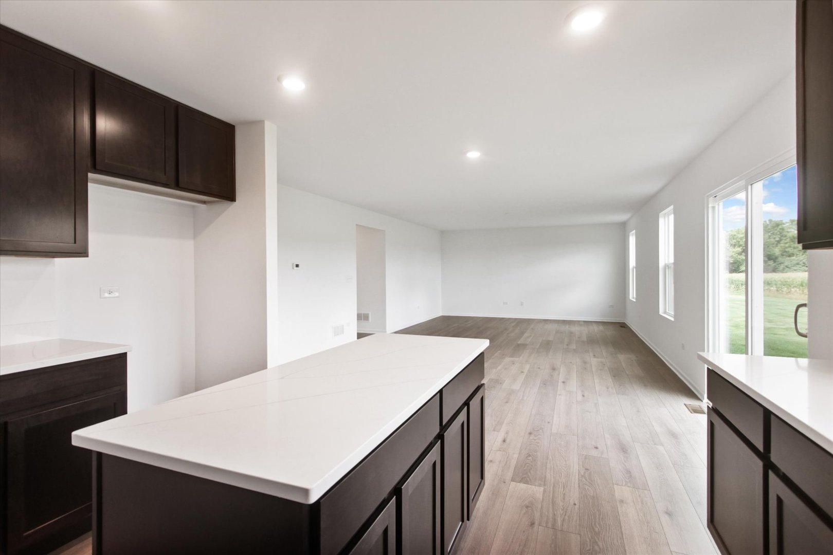 1759 Breton Avenue, North Aurora, IL 60542