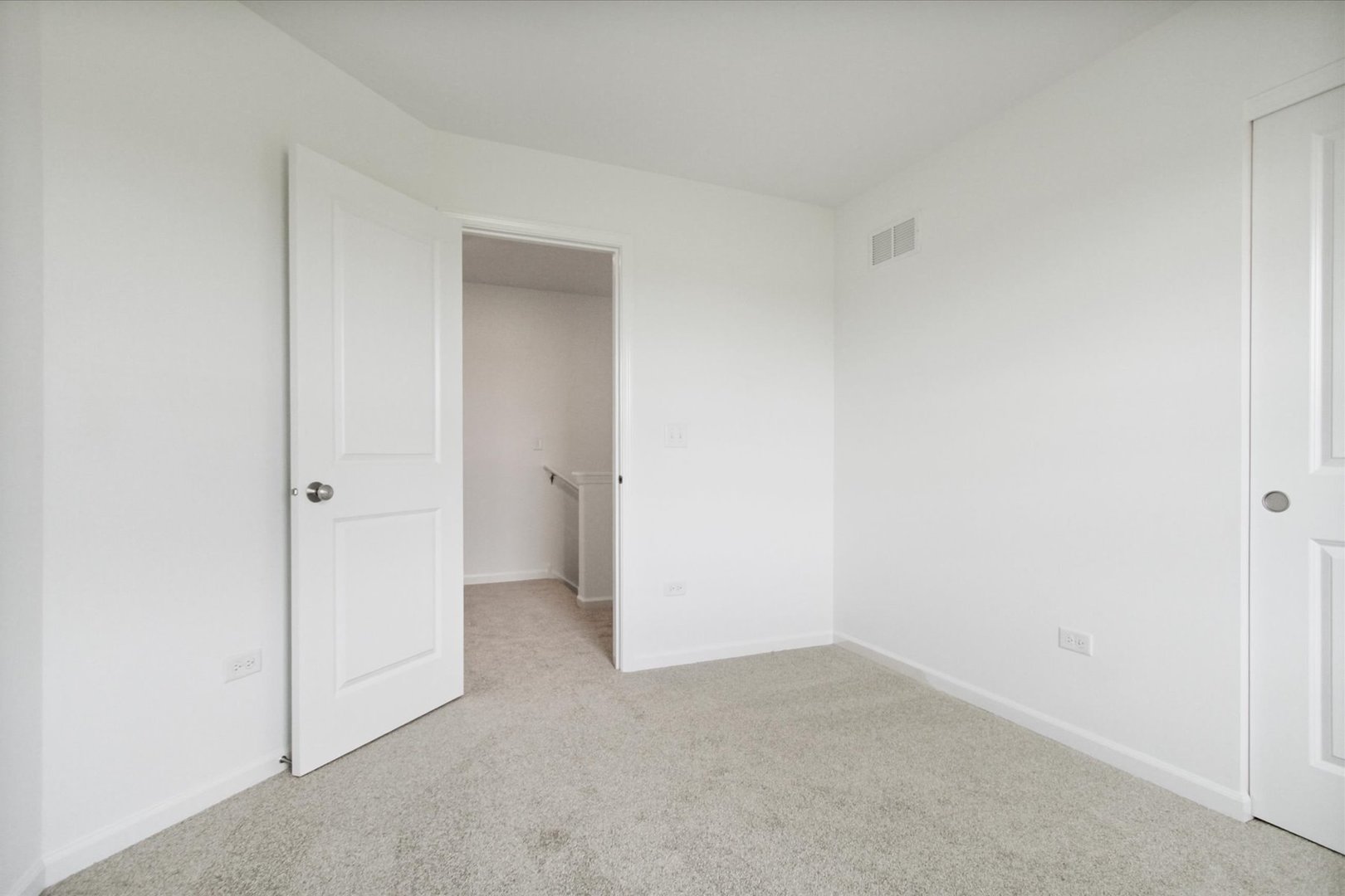 1759 Breton Avenue, North Aurora, IL 60542