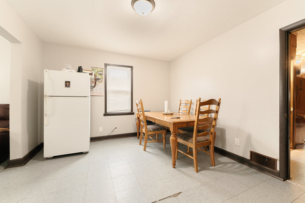 2629 Broadway Street, Blue Island, IL 60406