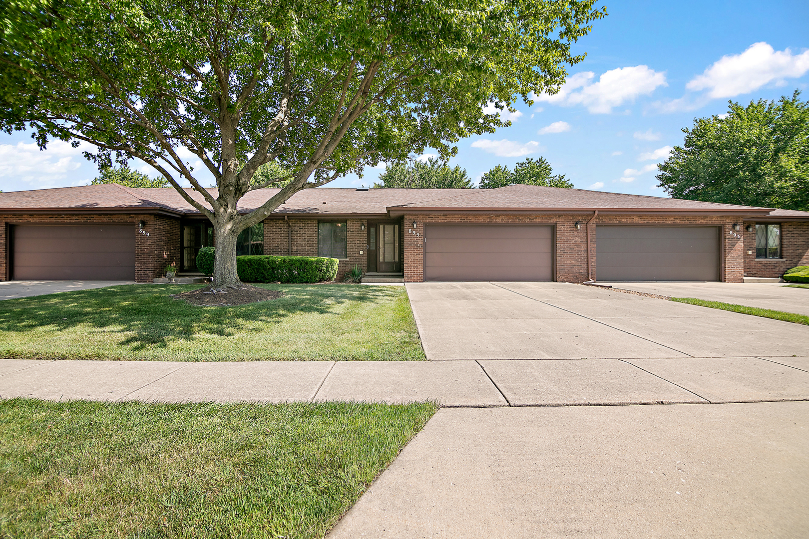 895 Shagbark Road #44C, New Lenox, IL 60451