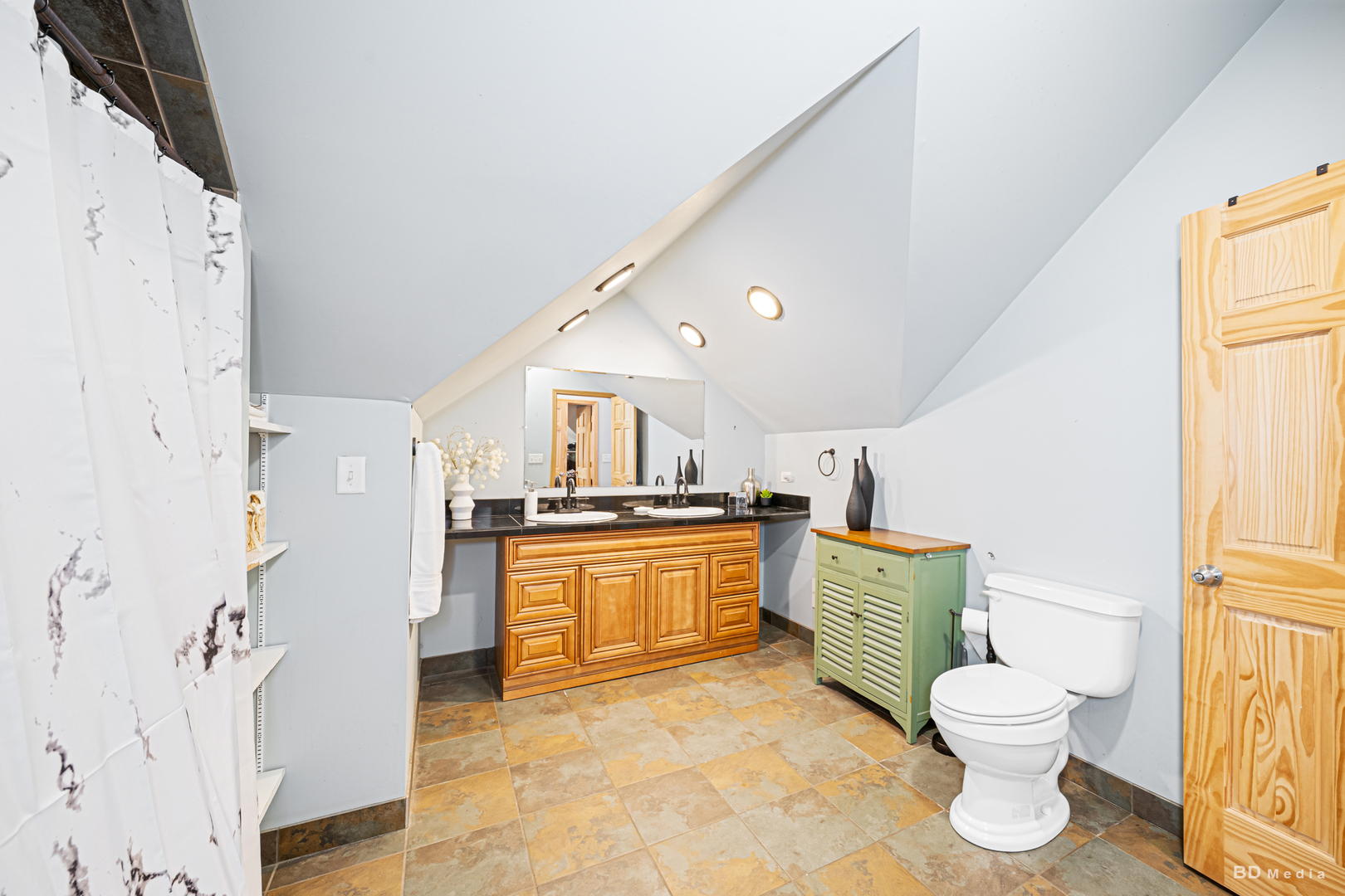 707 Oneida Street, Joliet, IL 60435