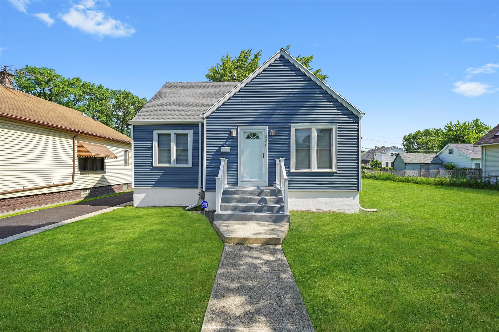 536 E 155th Street, Phoenix, IL 60426
