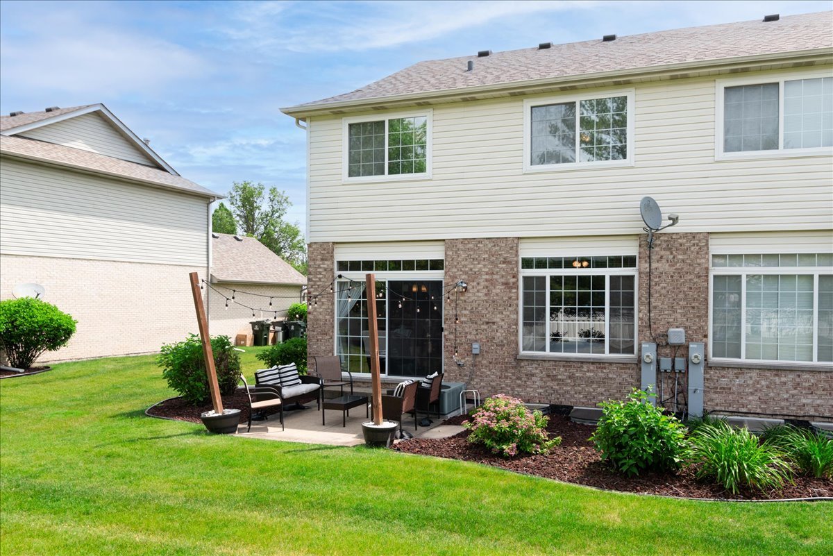 18374 Century Court, Tinley Park, IL 60477