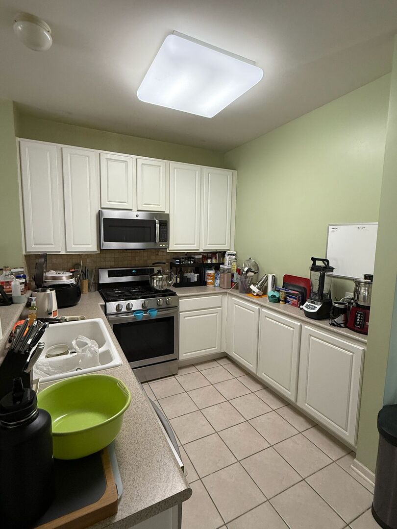 352 Bay Drive, Itasca, IL 60143