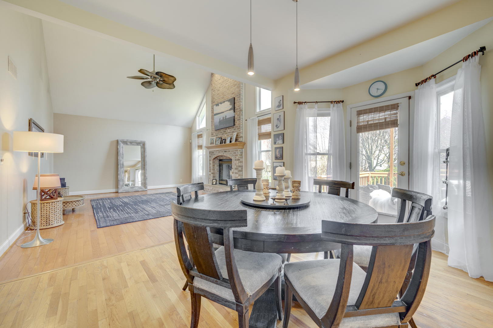 1218 Birchdale Lane, Aurora, IL 60504
