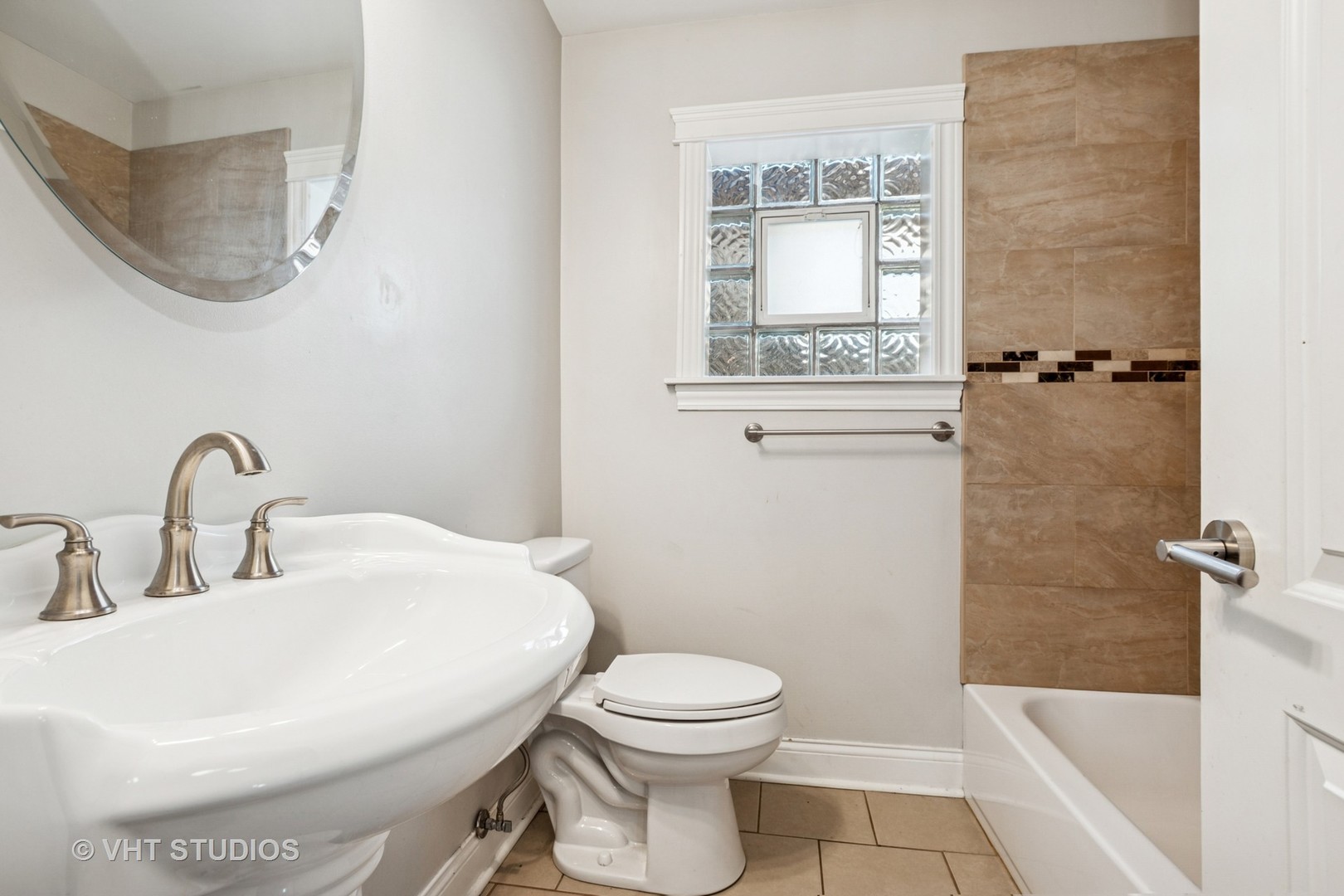 5155 W George Street, Chicago, IL 60641
