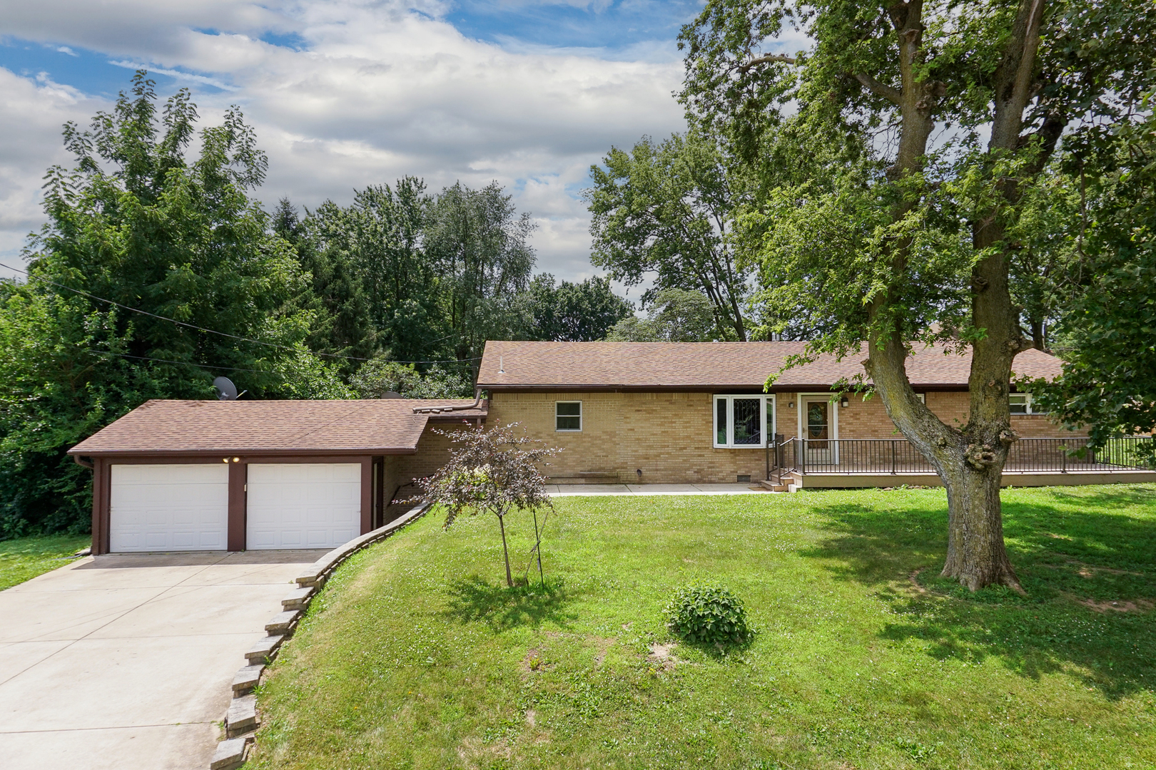 116 W C Street, Delavan, IL 61734