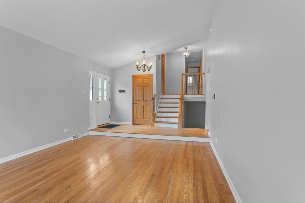 608 Lavergne Avenue, Wilmette, IL 60091