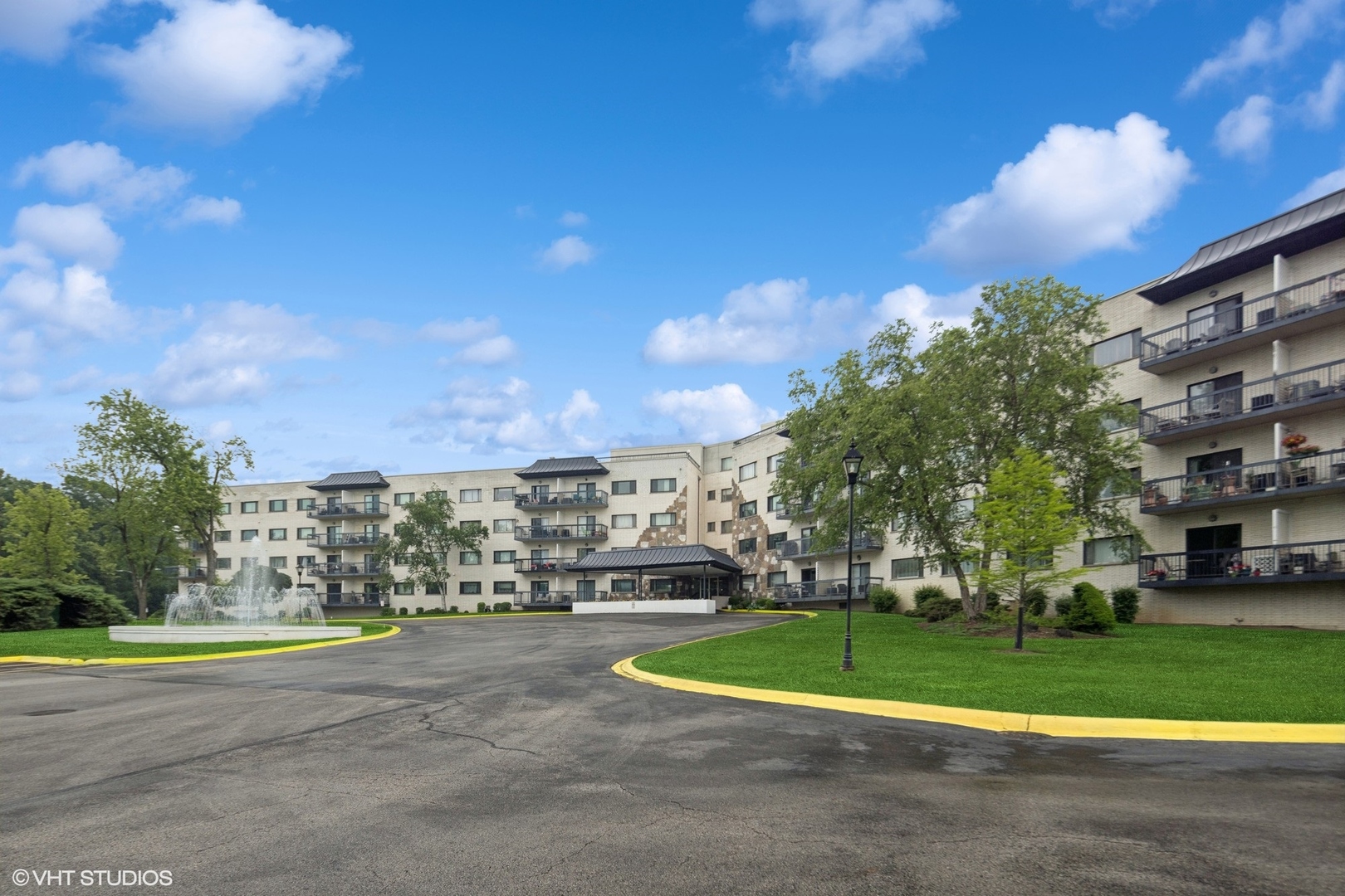 6700 S Brainard Avenue #308, Countryside, IL 60525