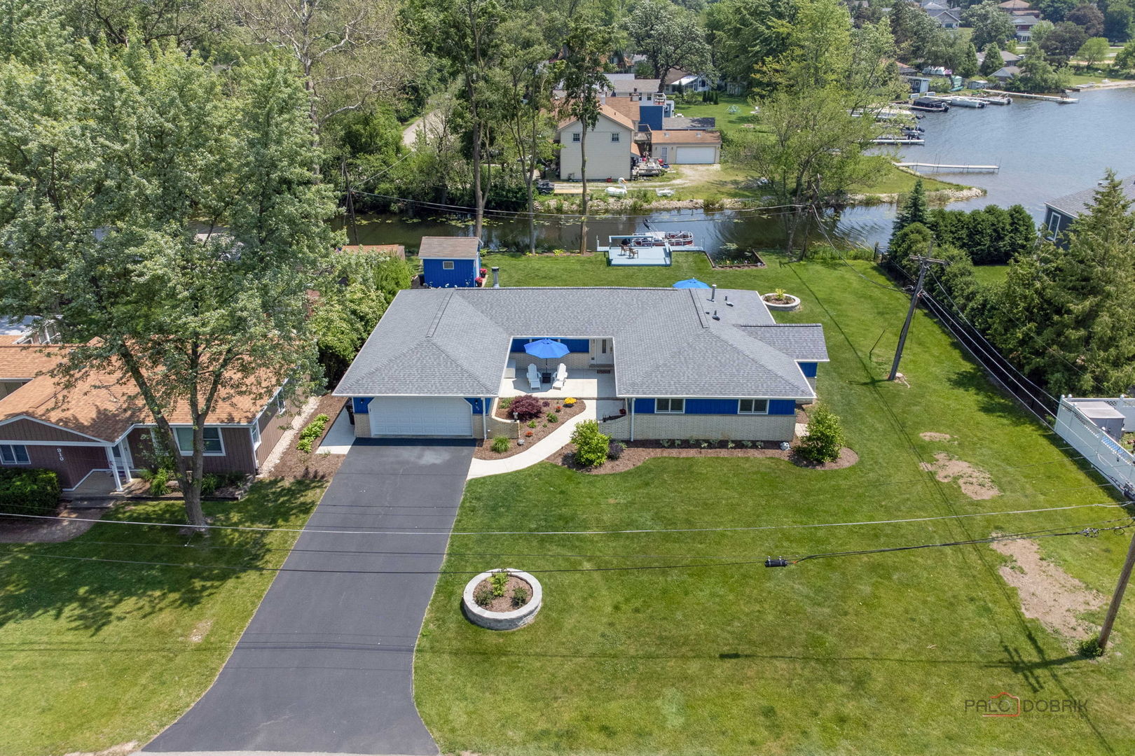 908 Jackson Avenue, Wauconda, IL 60084